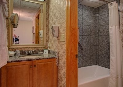 105 vanity and bath