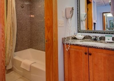 121 Bath & Vanity