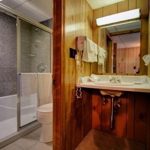 137 Vanity & Bath