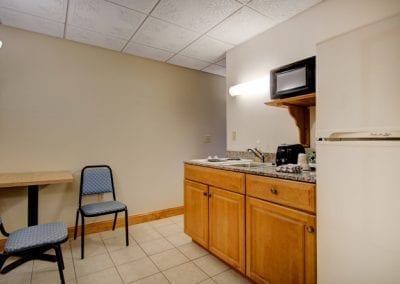 145 Kitchenette