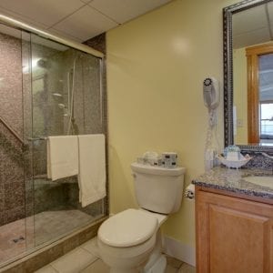 8B Bath