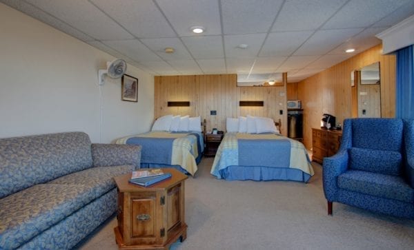 Motel Rooms Wells Beach Maine Lafayette Guest Room with Sofa