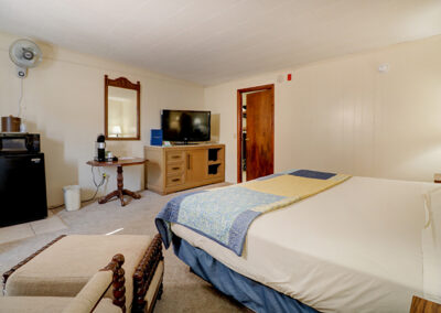 oxcart17bedcorner