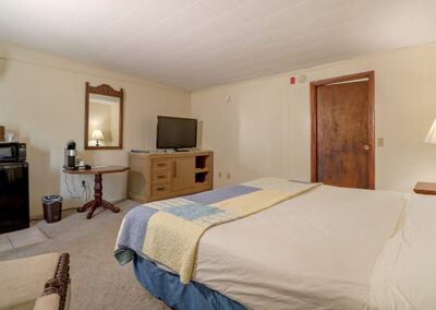 oxcart18bedcorner